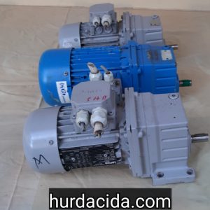 lenze 0.25 kw 150 devir redüktör