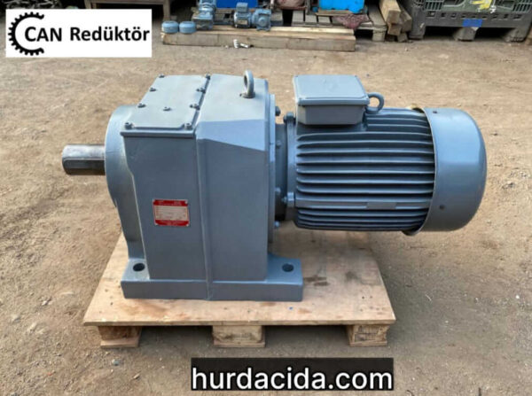 25 HP MR 773 Gövde Redüktör