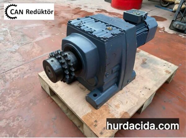 4 hp 8 devir frenli redüktör