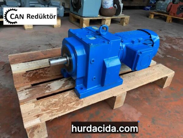 3 HP 15 Devir Redüktörlü Motor