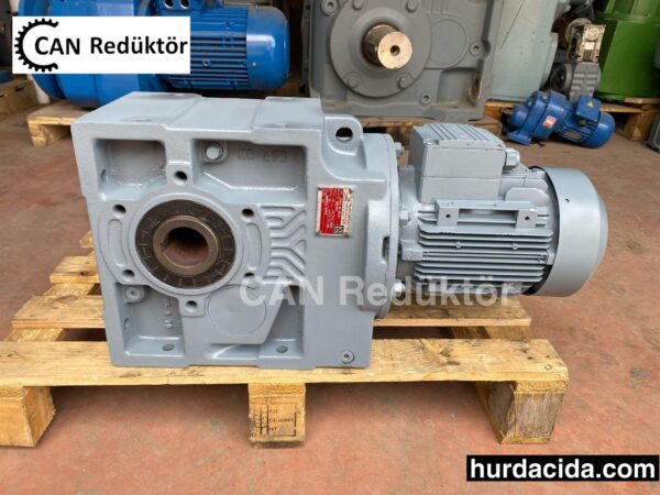 ikinci el 2 hp kr 473 gövde redüktör