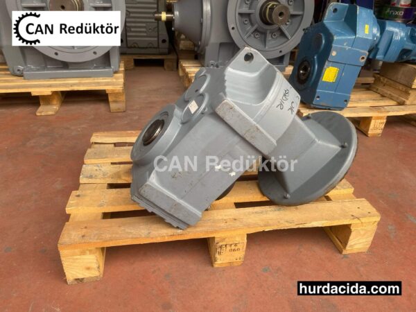 SEW FH77 Redüktör