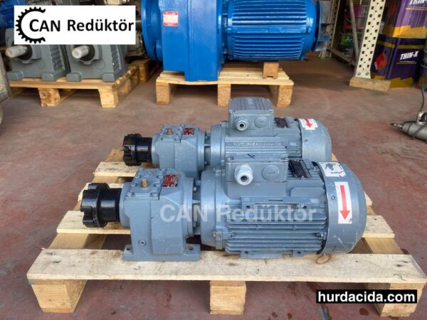 4 hp 300 devir redüktör