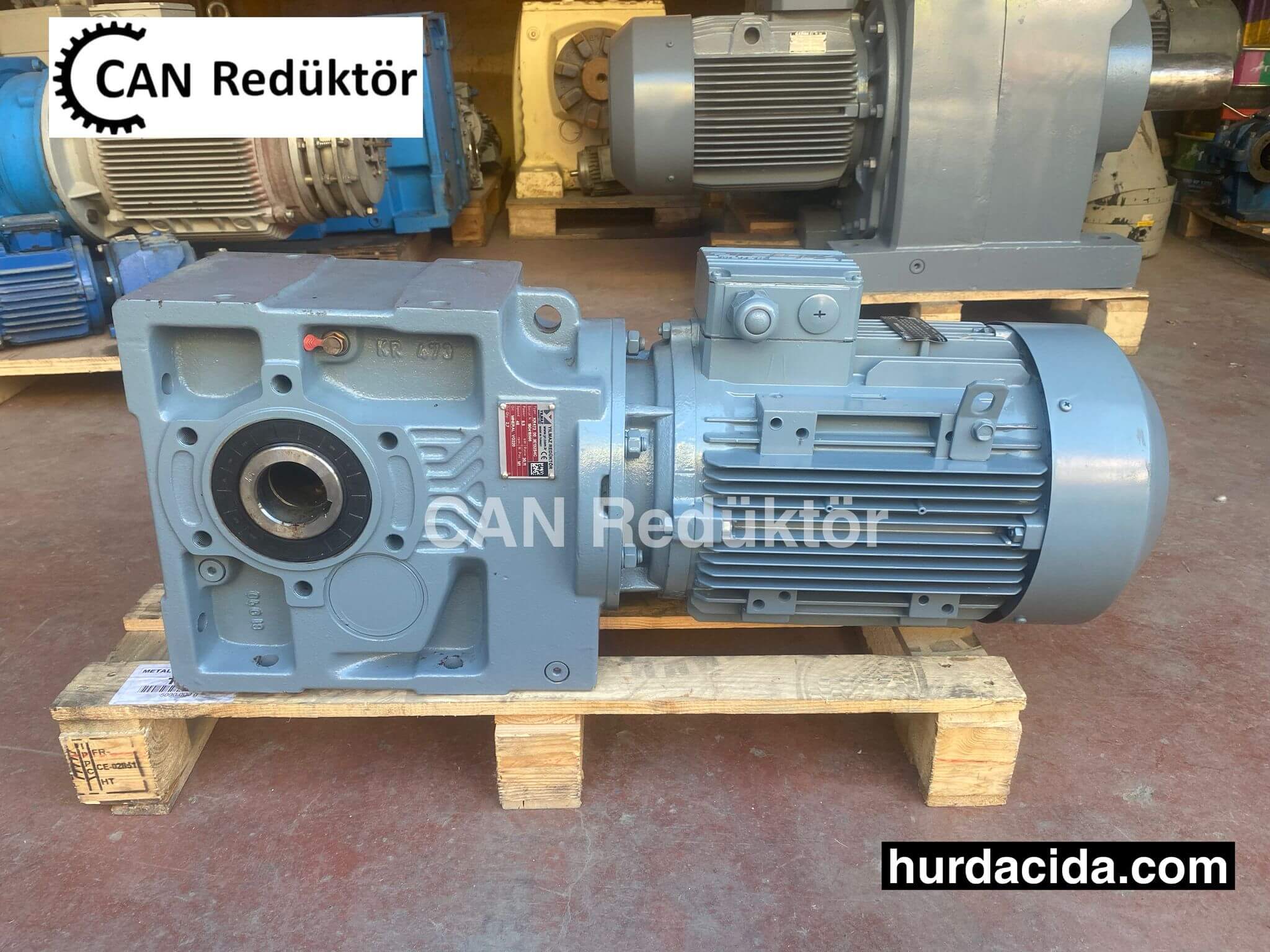 SIFIR 7.5 HP Yılmaz Redüktör SIFIR 7.5 HP Yılmaz Redüktör