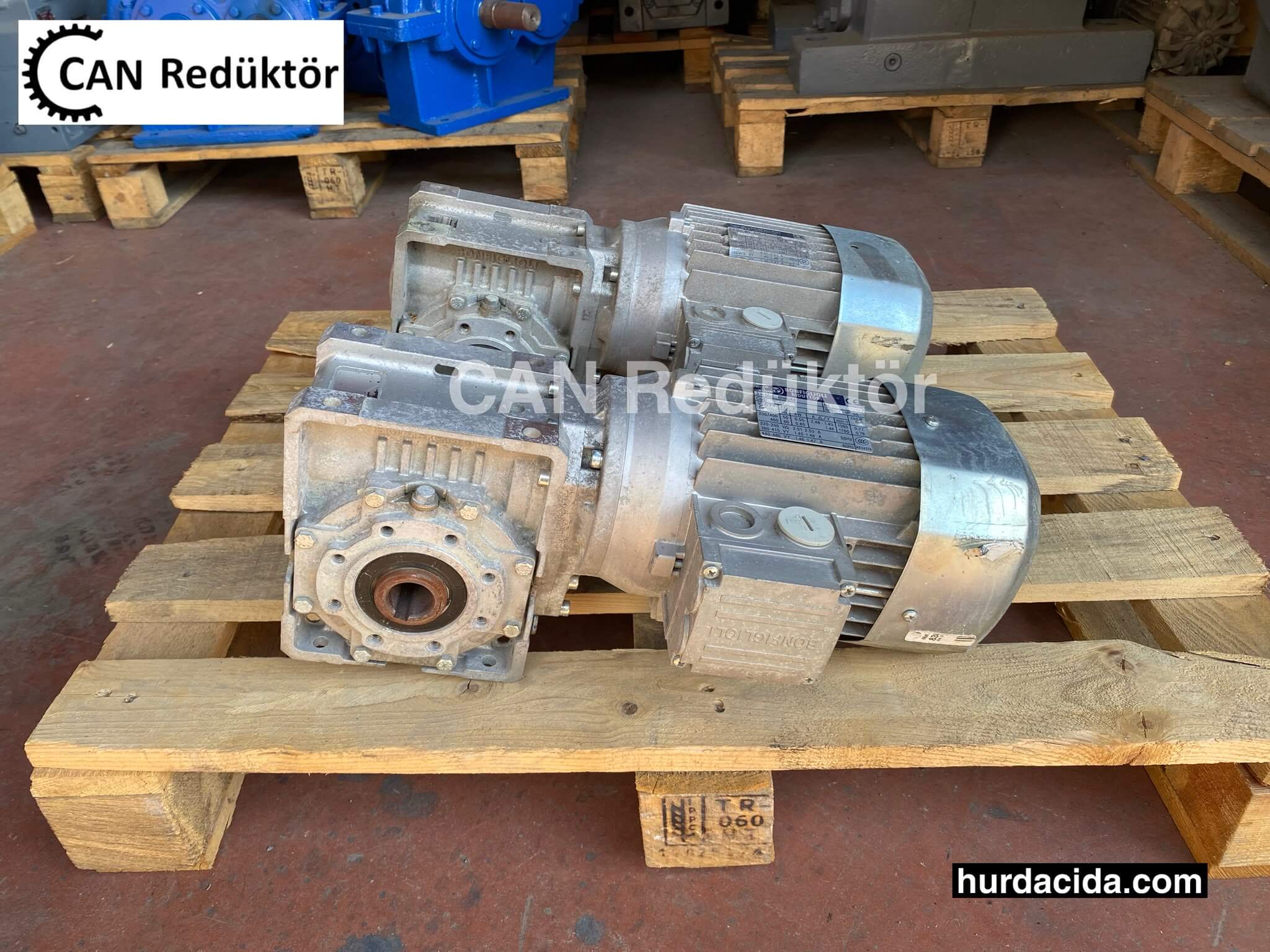 Bonfiglioli 0.55 KW Redüktör Bonfiglioli 0.55 KW Redüktör