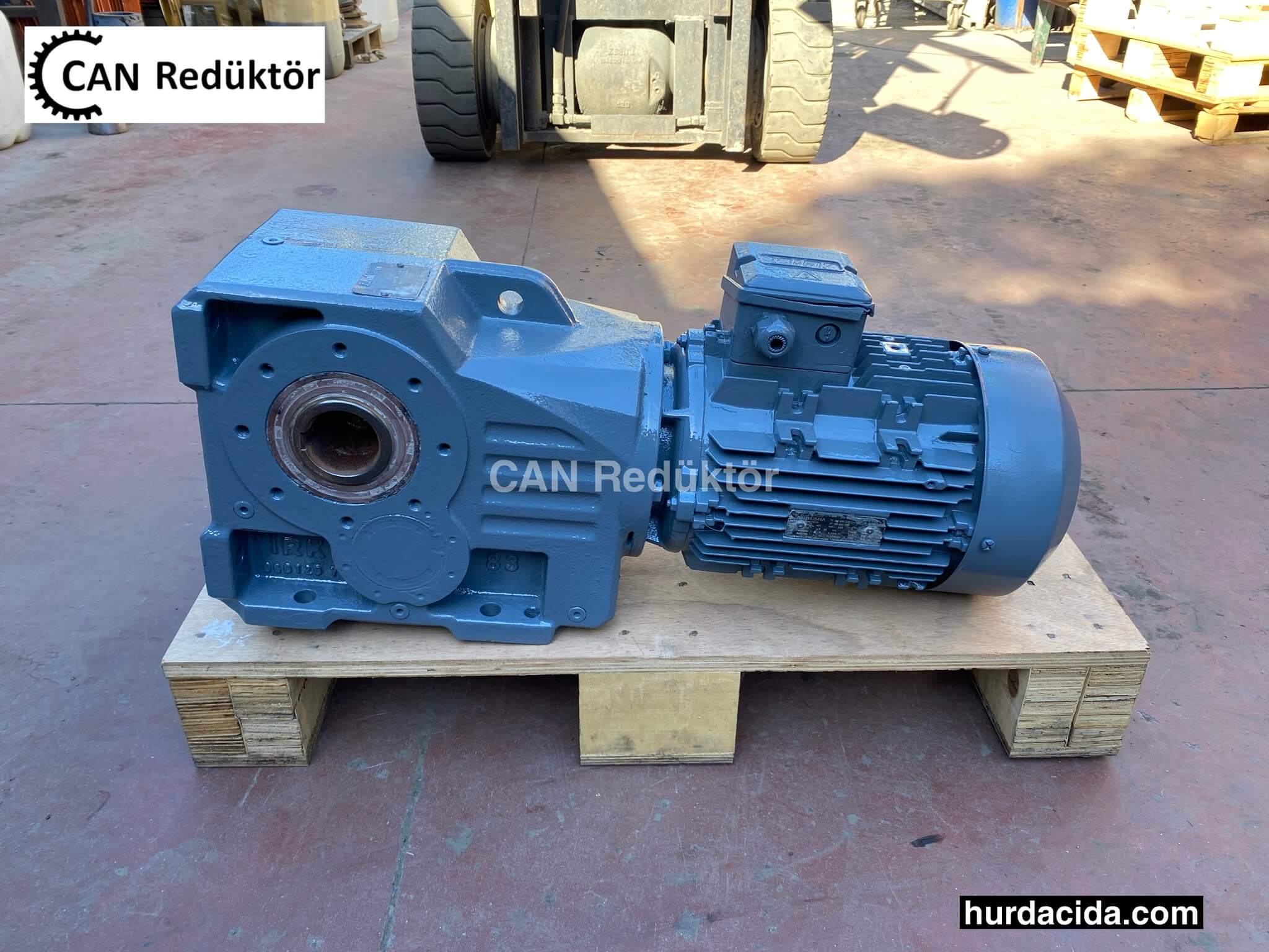 ikinci el 5.5 hp 15 devir redüktör ikinci el 5.5 hp 15 devir redüktör